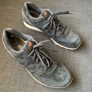 New Balance 696 Sneakers NWT